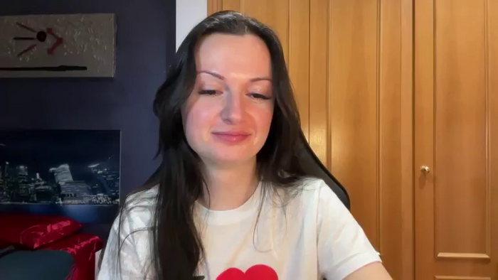 GloriaM