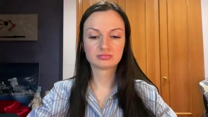 GloriaM