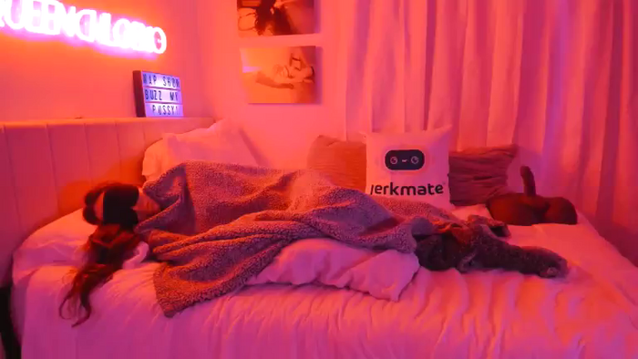 QueenChloeXO