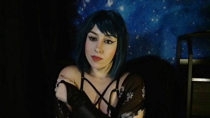 MissVikkiBlue