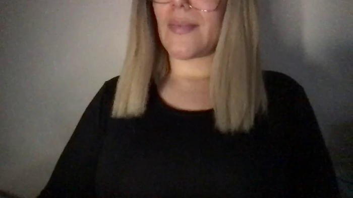 MistressLouUK