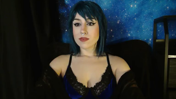 MissVikkiBlue