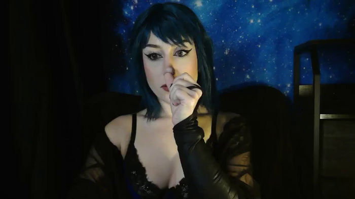 MissVikkiBlue