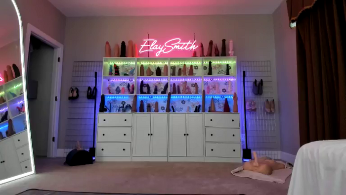 TheElaySmith