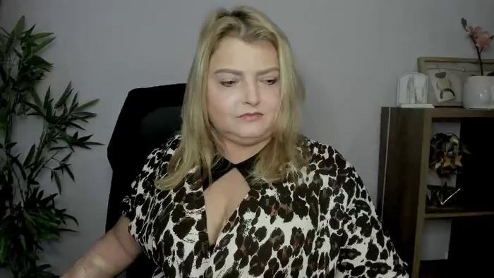 ElodiePLAYGIRL