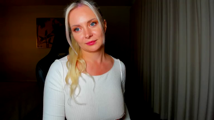 MsLindsayDevis