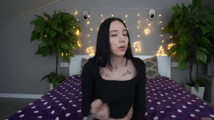 NikkiGoldX