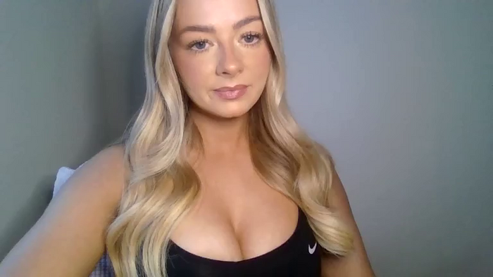X_Zoey_UK