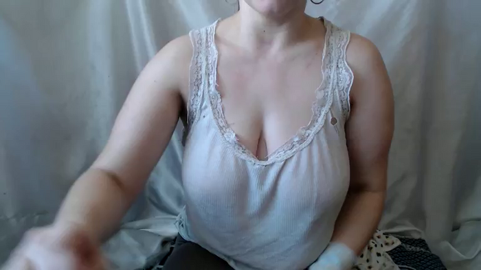 BettyGirlKiss