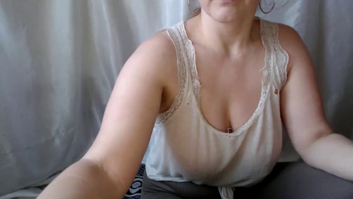BettyGirlKiss
