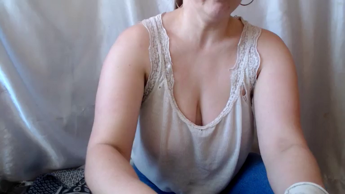 BettyGirlKiss