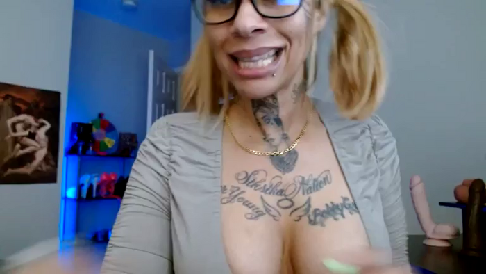 Hola18