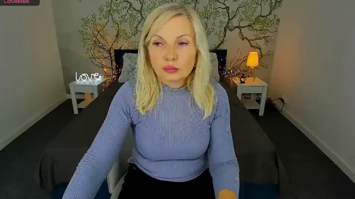 YrhotAbbyX