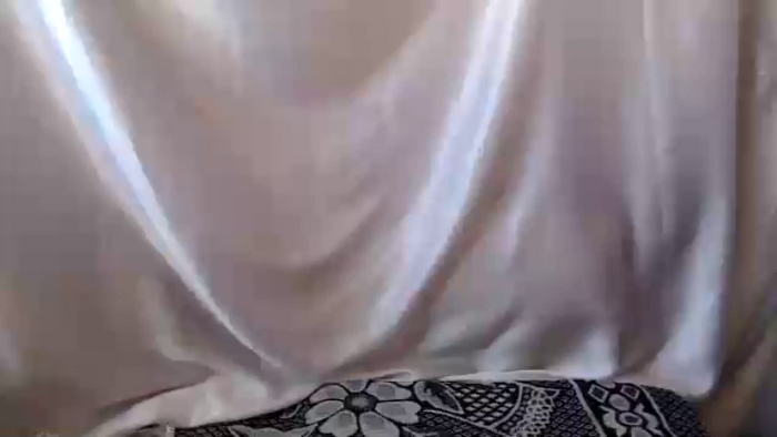 BettyGirlKiss