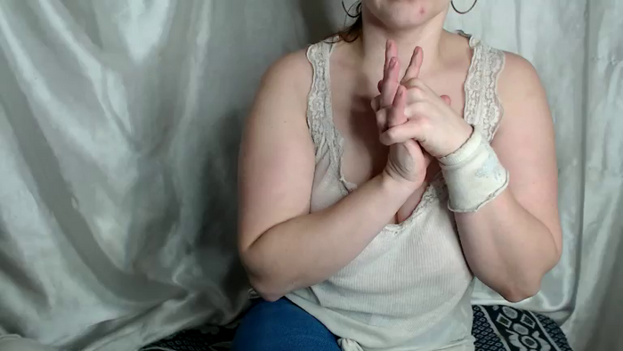 BettyGirlKiss