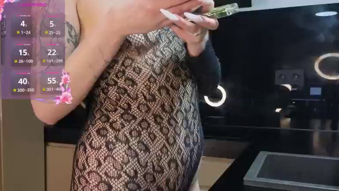 Sofi_Lewis