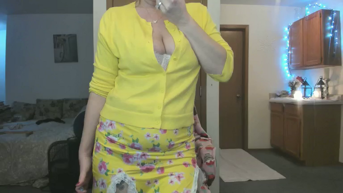Hottyhousewife18