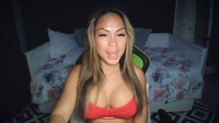 miaqueen143