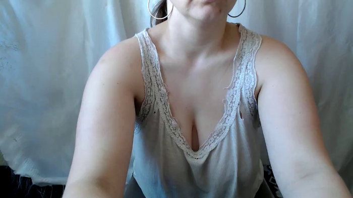 BettyGirlKiss