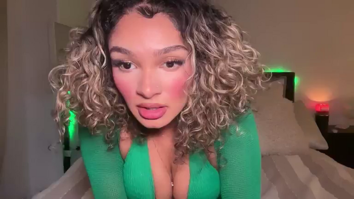 Cometaura77