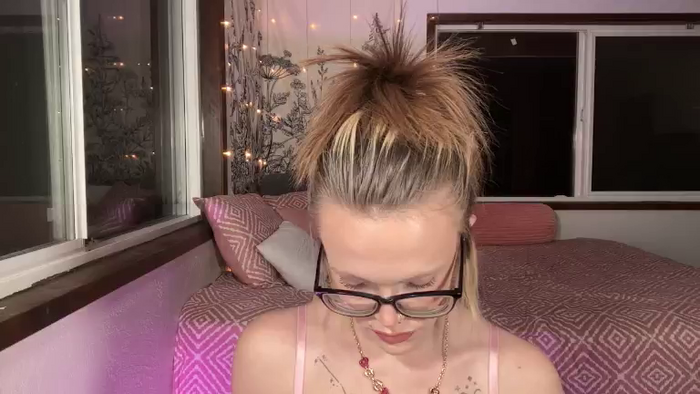 Halleheartly98