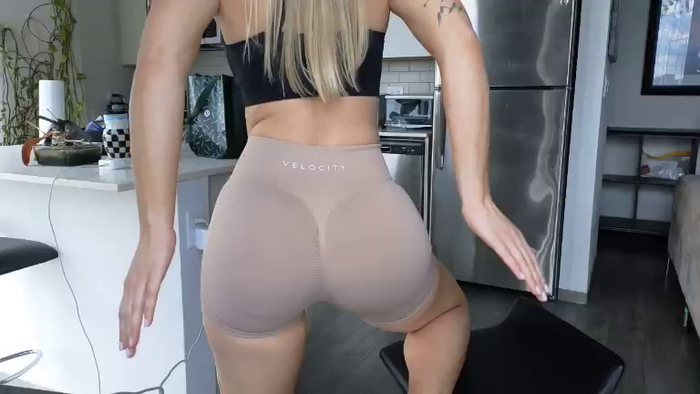 LunaBlondSexy