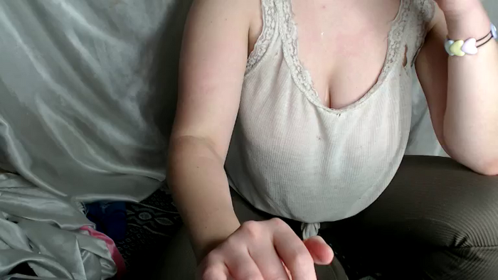 BettyGirlKiss