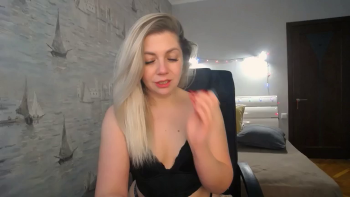 Nichole_Hill