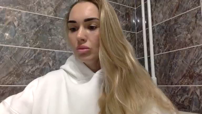 Tina_a