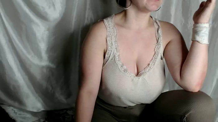 BettyGirlKiss