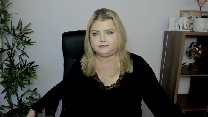 ElodiePLAYGIRL