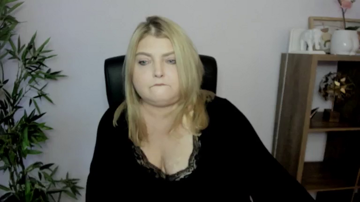 ElodiePLAYGIRL