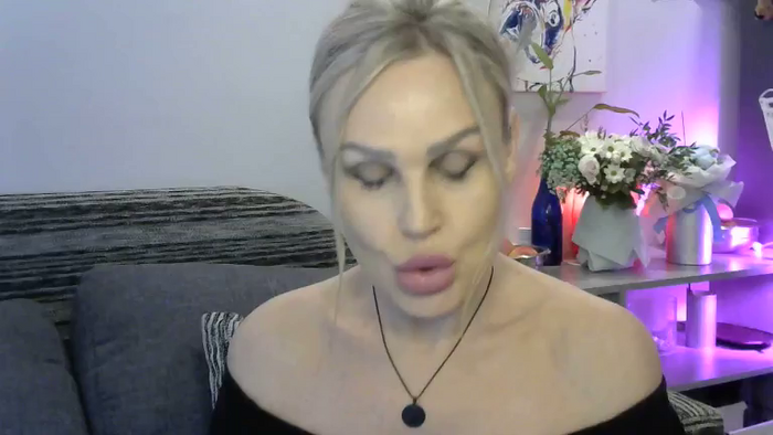 Evie_Paige