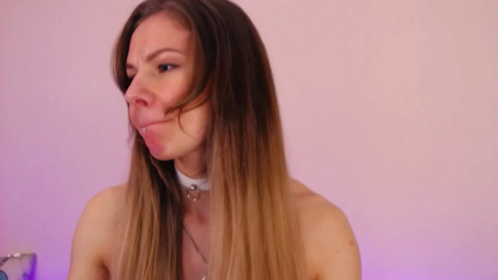LeyaTaryn