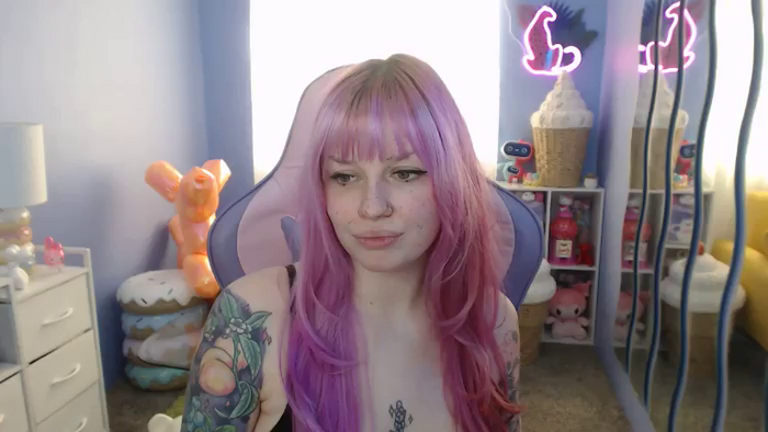 Angelina_Glass