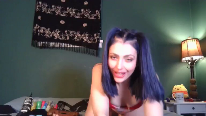 AlexMarieXOXO