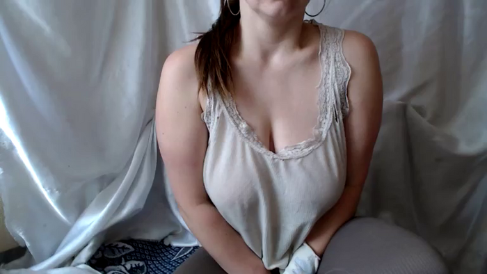BettyGirlKiss
