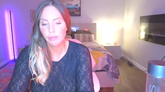 LolaSky69