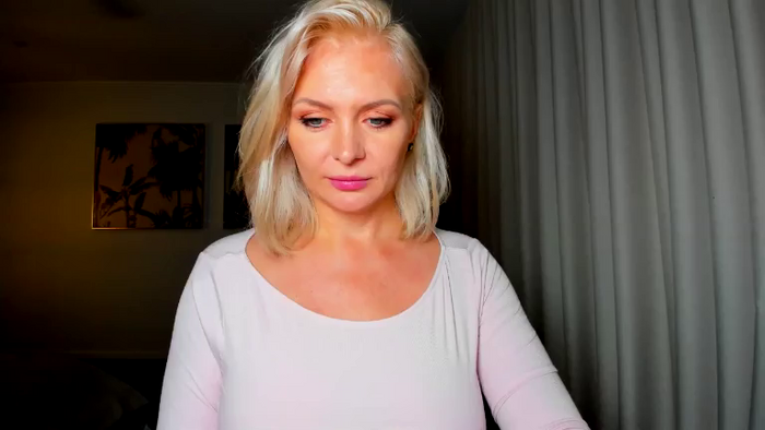 MsLindsayDevis