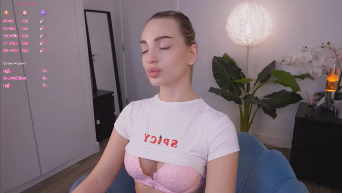 Nicole_youthfull18