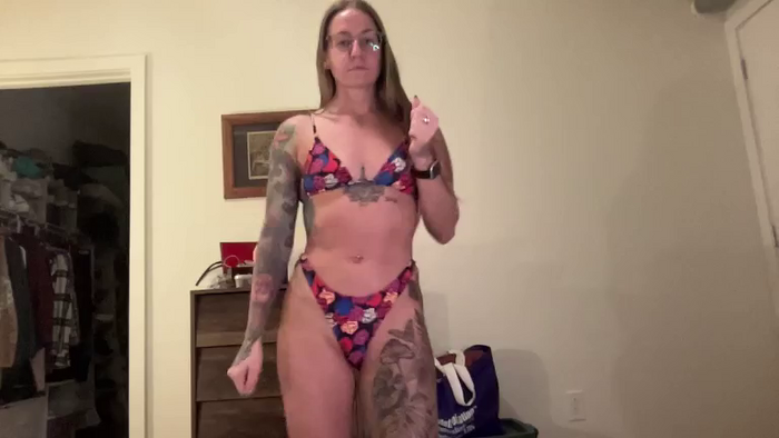 Beebeefitgirl