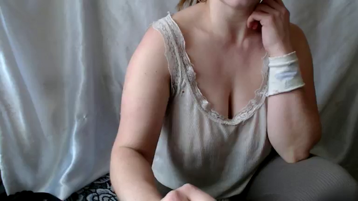 BettyGirlKiss