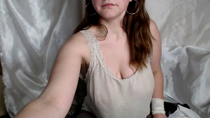 BettyGirlKiss