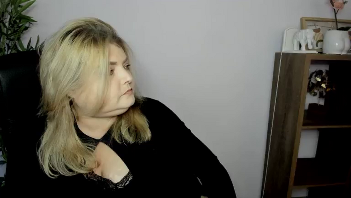 ElodiePLAYGIRL
