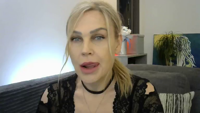 Evie_Paige