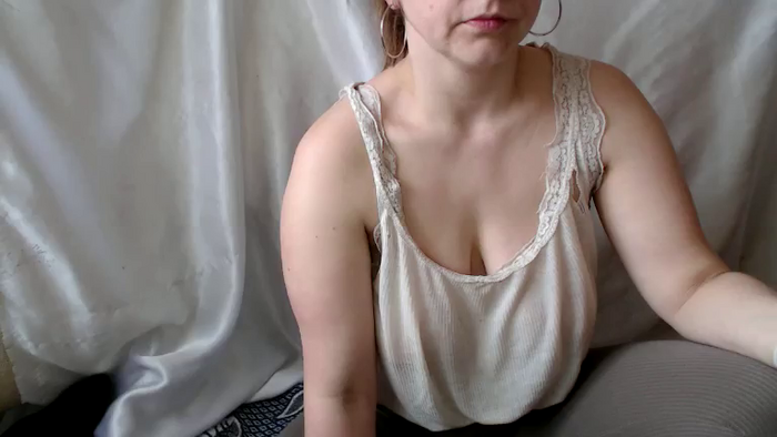 BettyGirlKiss