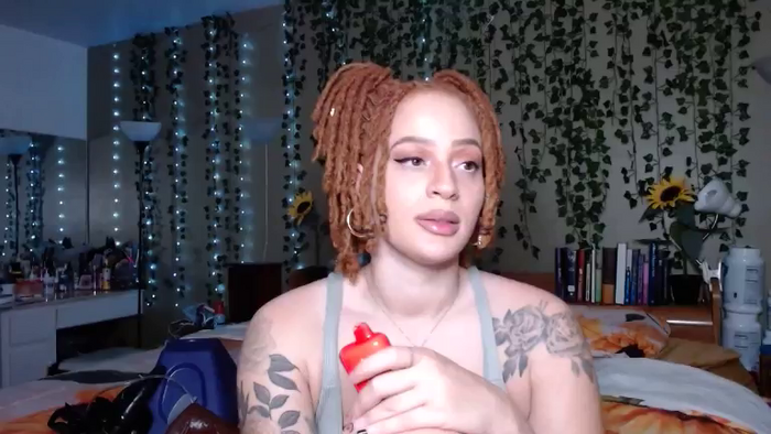 LittleRedBabyyy
