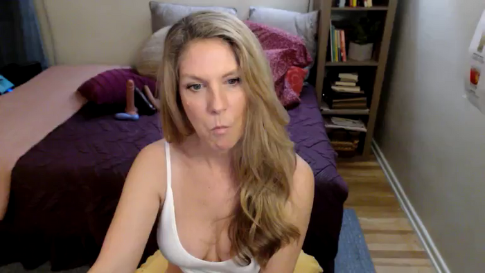 SweetCougarCandy