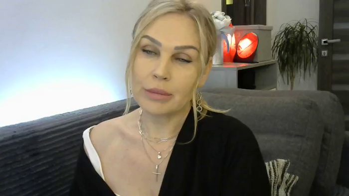 Evie_Paige