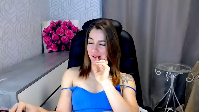 MeganNaughtyy